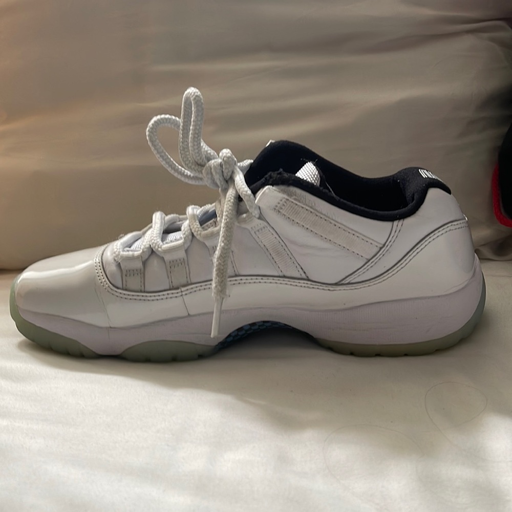 2021 Air Jordan 11 Retro Low 'Legend Blue'